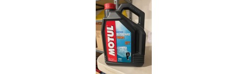 HUILE MOTUL TECH TC-W3 MOTEUR HORS BORD 2T 5L